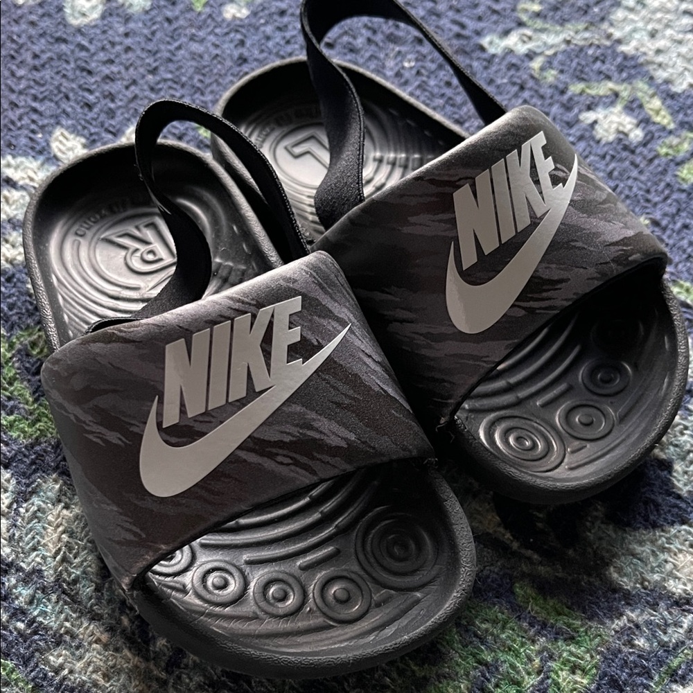 Nike Kids Black Slide Sandals